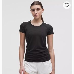 lululemon athletica Black Short Sleeve Tee